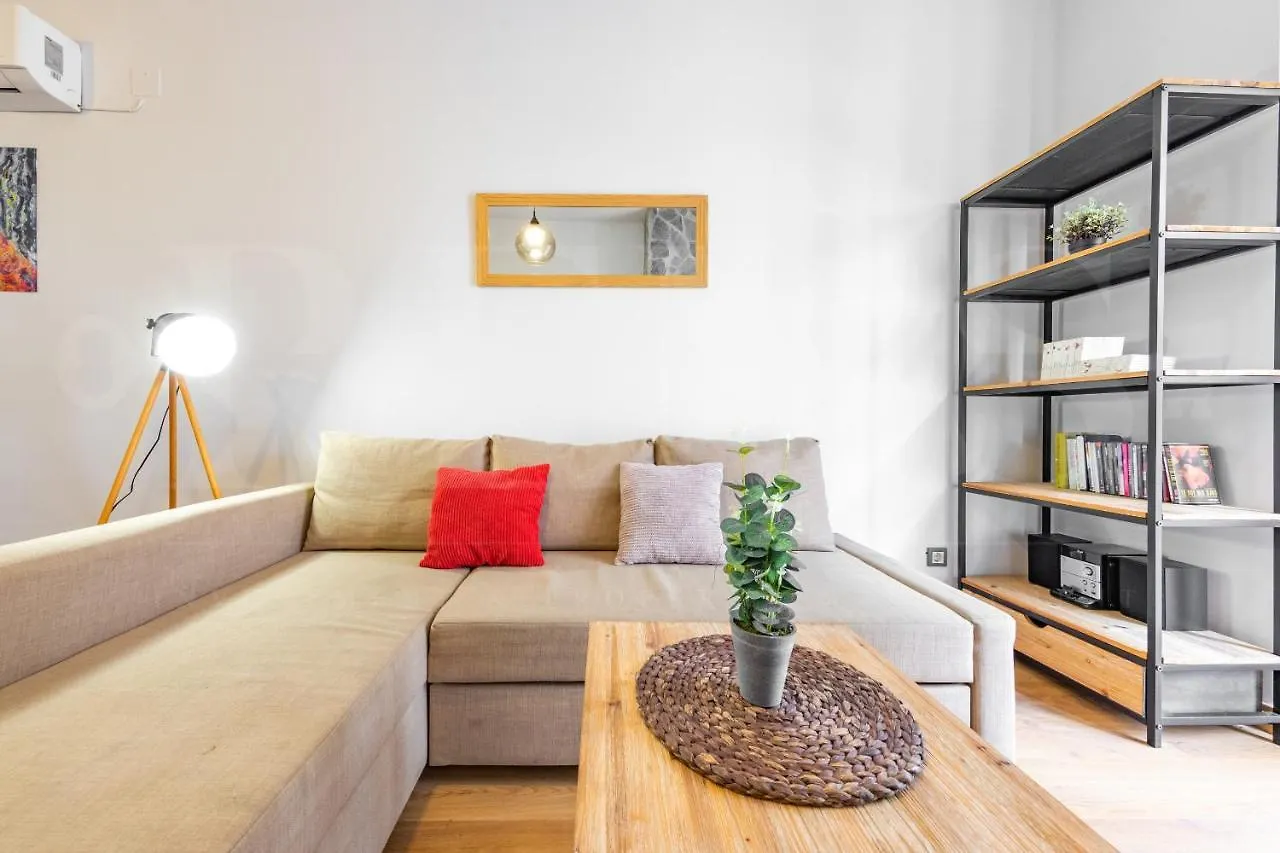 Cozy Flat With Common Pool & Parking - Center By Rems Appartement Málaga Spanje