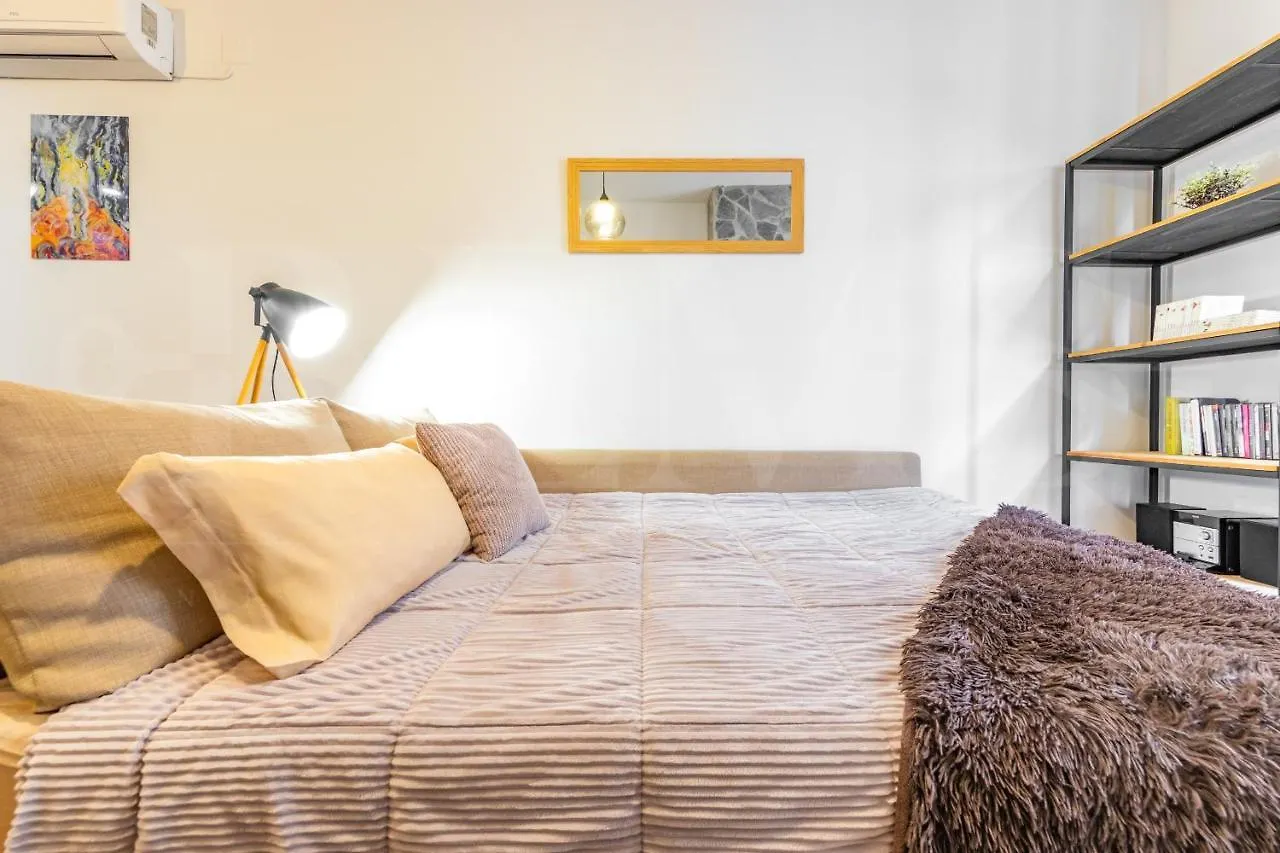 말라가 Cozy Flat With Common Pool & Parking - Center By Rems 아파트