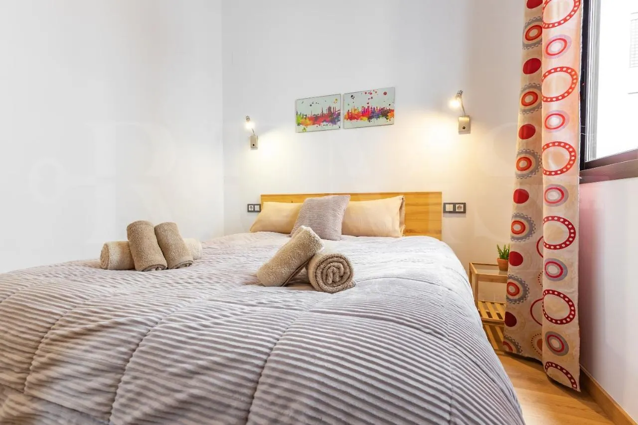 Cozy Flat With Common Pool & Parking - Center By Rems Appartement Málaga Spanje