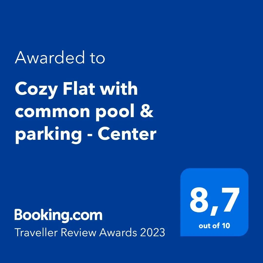 Cozy Flat With Common Pool & Parking - Center By Rems Appartement Málaga Spanje